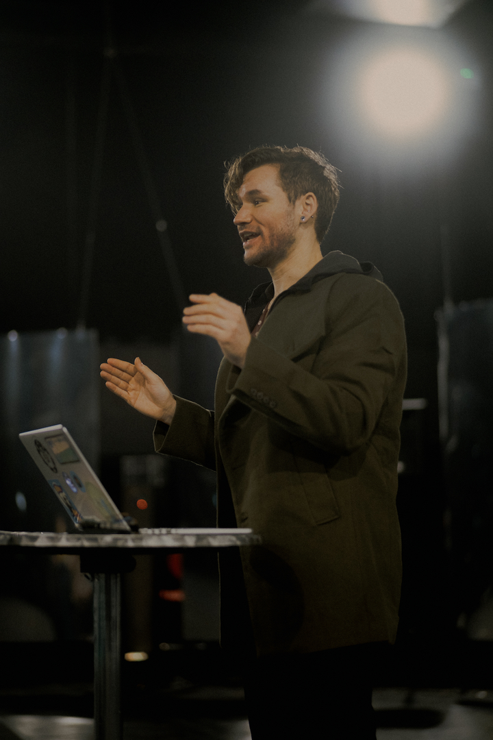 Christo Squier keynote speaker immersive physics and creativity lectures and workshops science and art