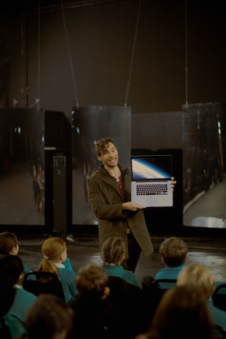 Christo Squier keynote speaker immersive physics and creativity lectures and workshops science and art