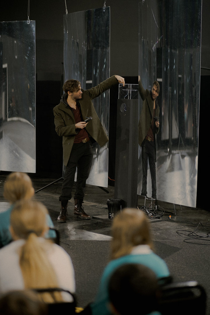 Christo Squier keynote speaker immersive physics and creativity lectures and workshops science and art